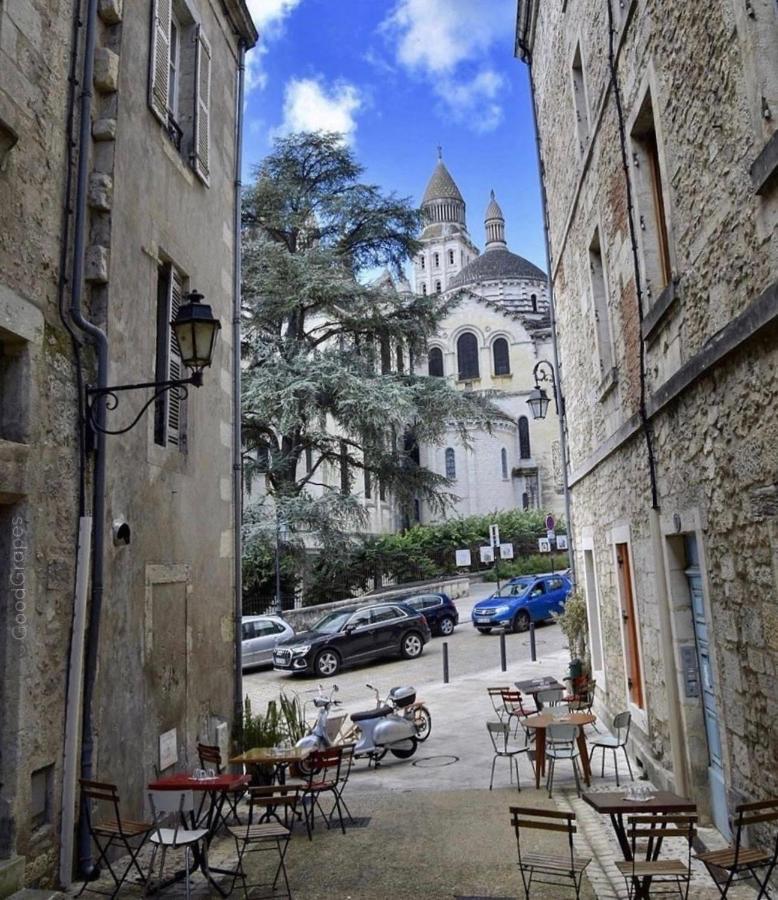 Roquebrune Saint-Alvère 外观 照片