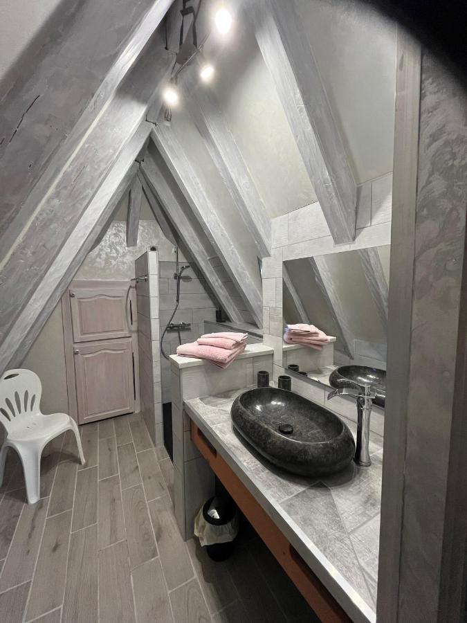 Roquebrune Saint-Alvère 外观 照片