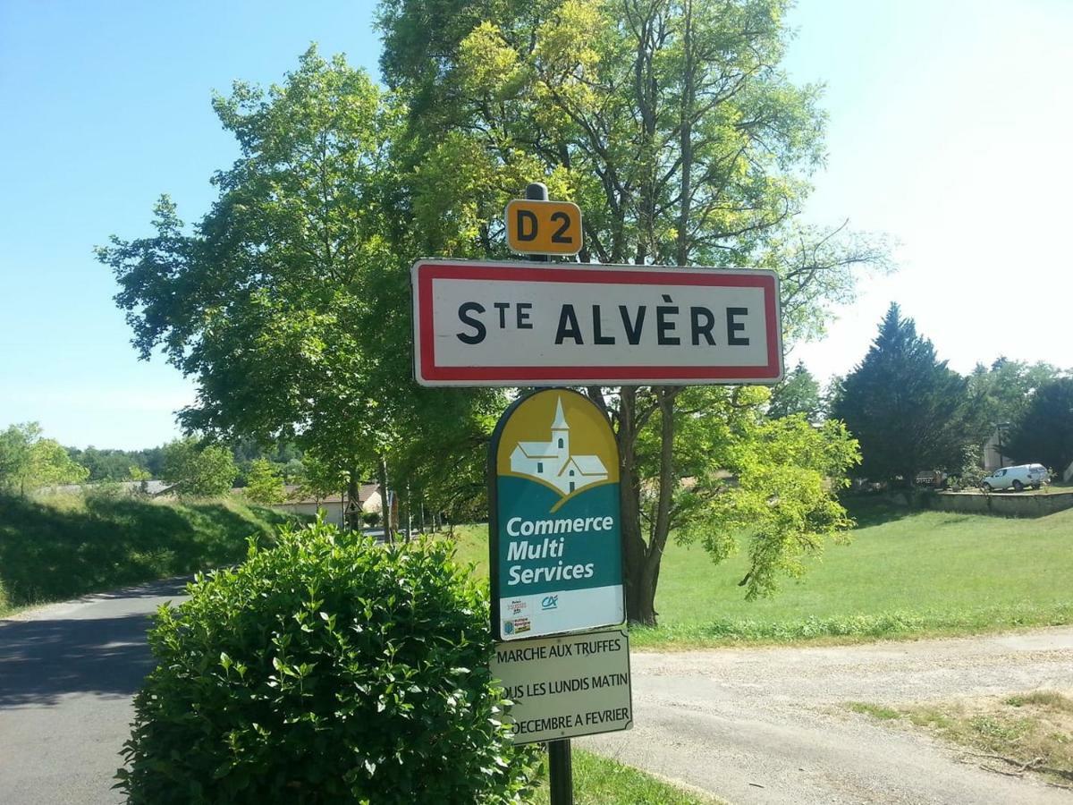 Roquebrune Saint-Alvère 外观 照片